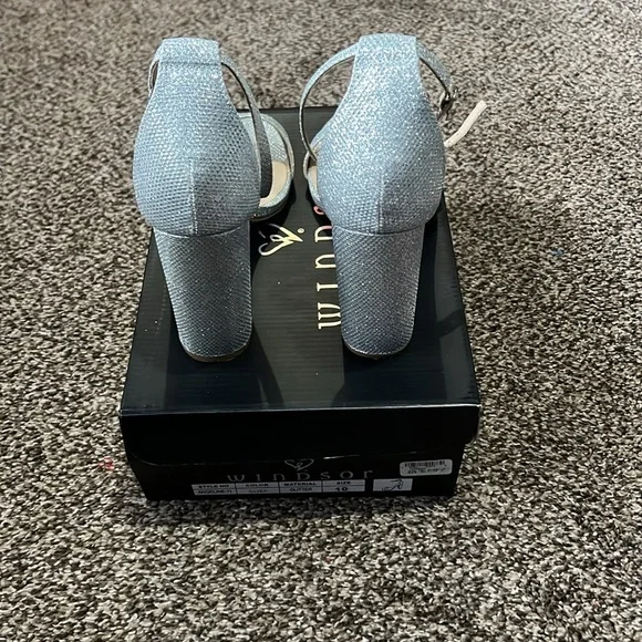 Windsor Glittering Silver Heels ✨ - Picture 3 of 7